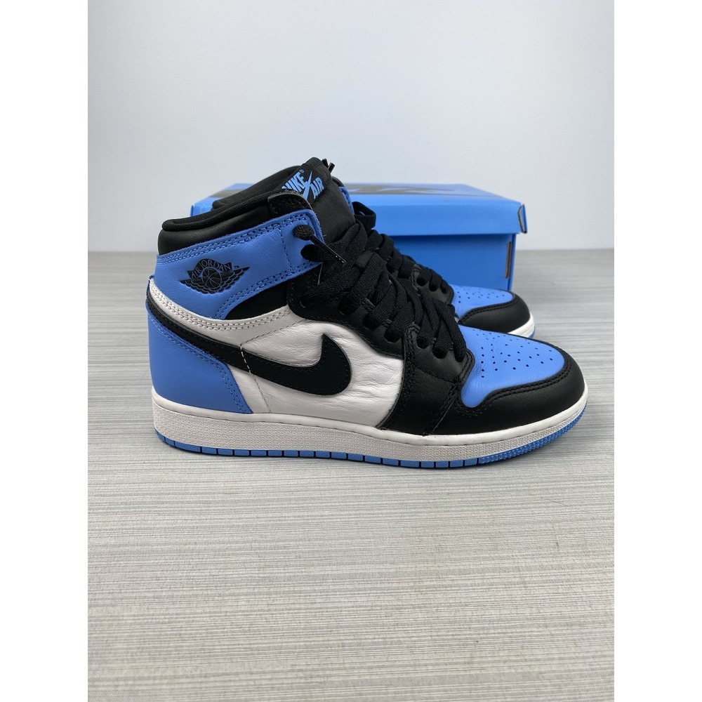 Size 4.5 (GS) - Jordan 1 High Retro OG UNC Toe FD1437 400 EXCELLENT CONDITION - Picture 2 of 10